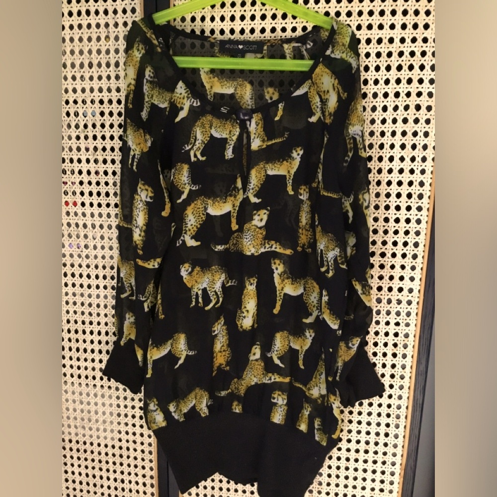 Anna Scott leopard blouse
